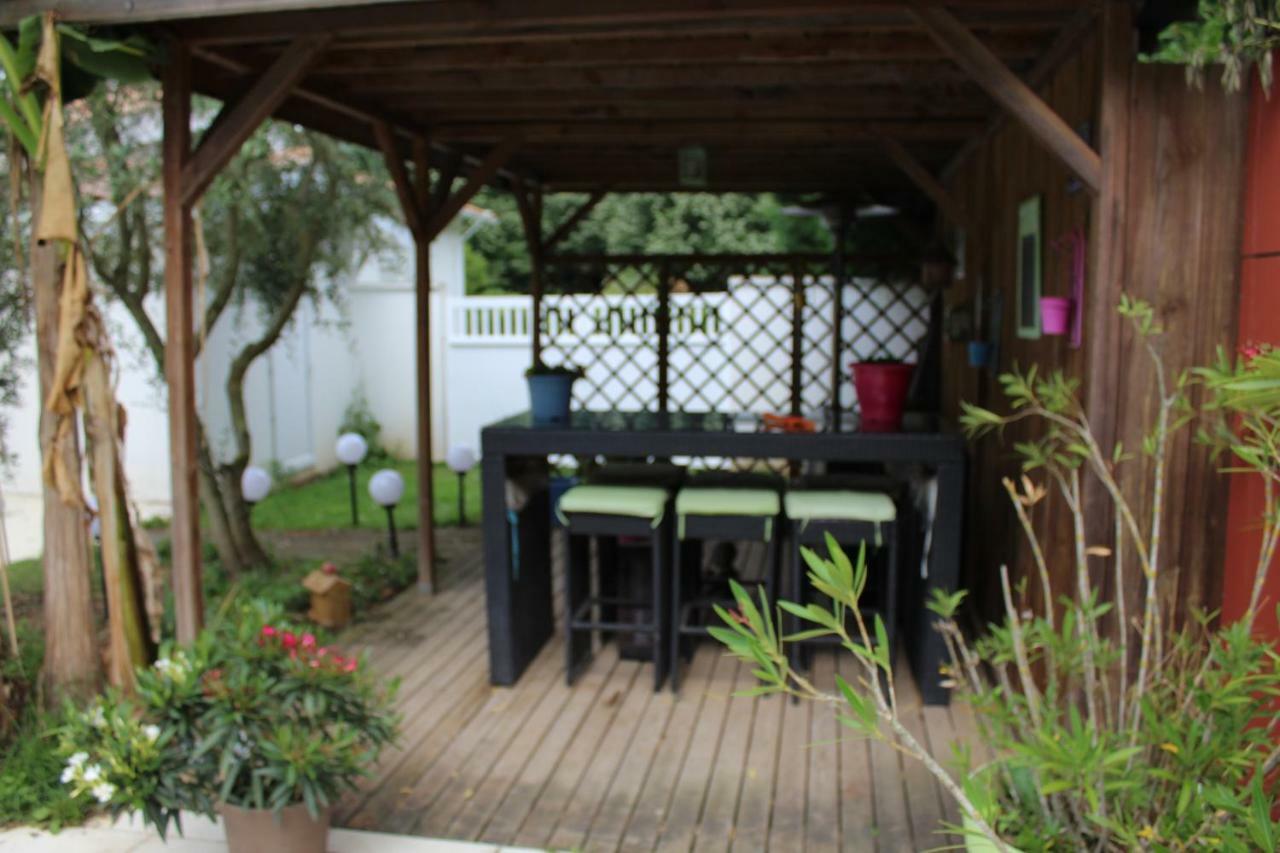 Hotel Les Tresors De Lizzie Coutras Exterior foto
