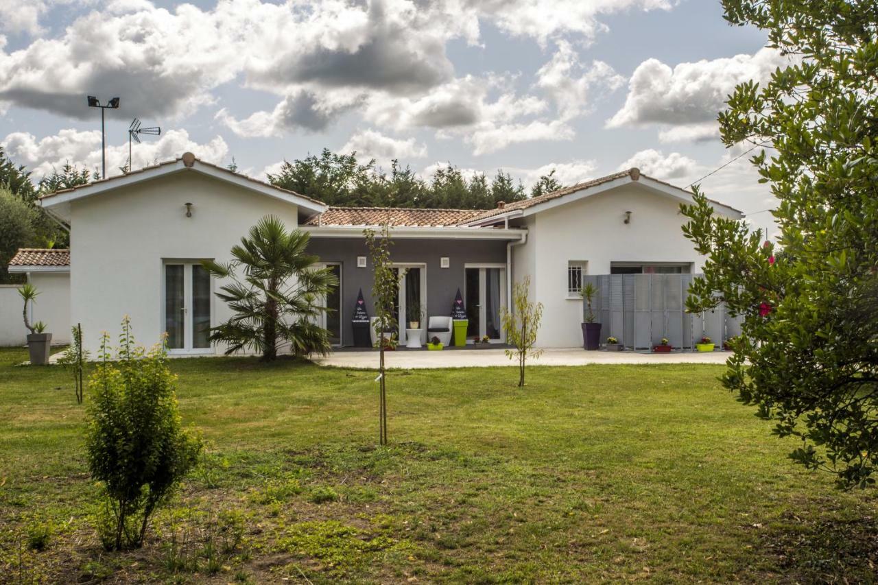 Hotel Les Tresors De Lizzie Coutras Exterior foto