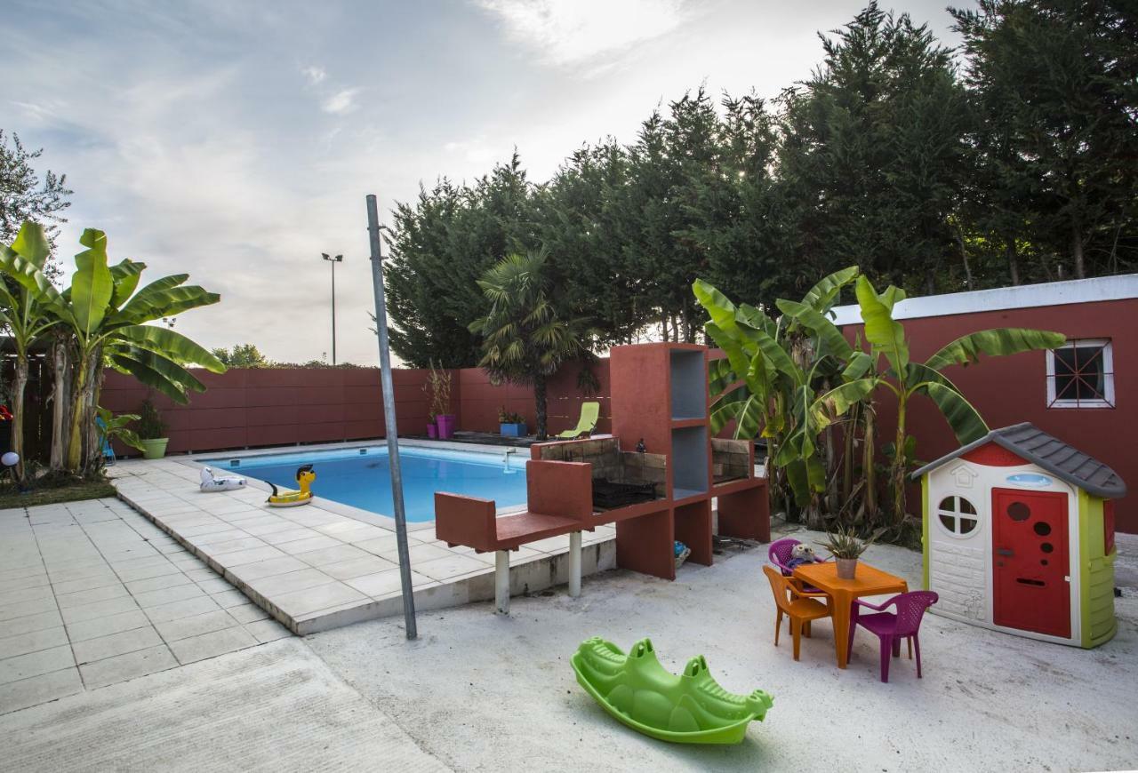 Hotel Les Tresors De Lizzie Coutras Exterior foto